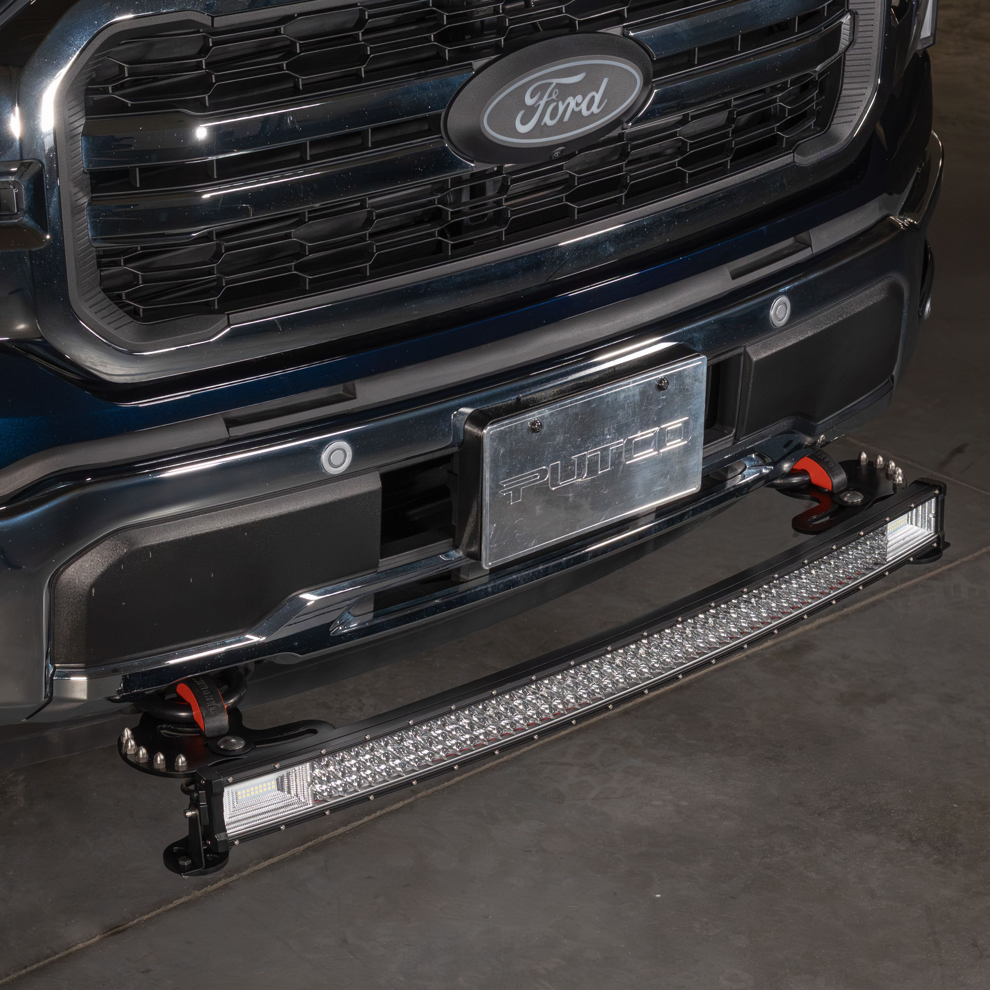 Adjustable side-angle positioning on D1S-A to fit multiple light styles Adjustable side-angle positioning on D1S-A to fit multiple light styles