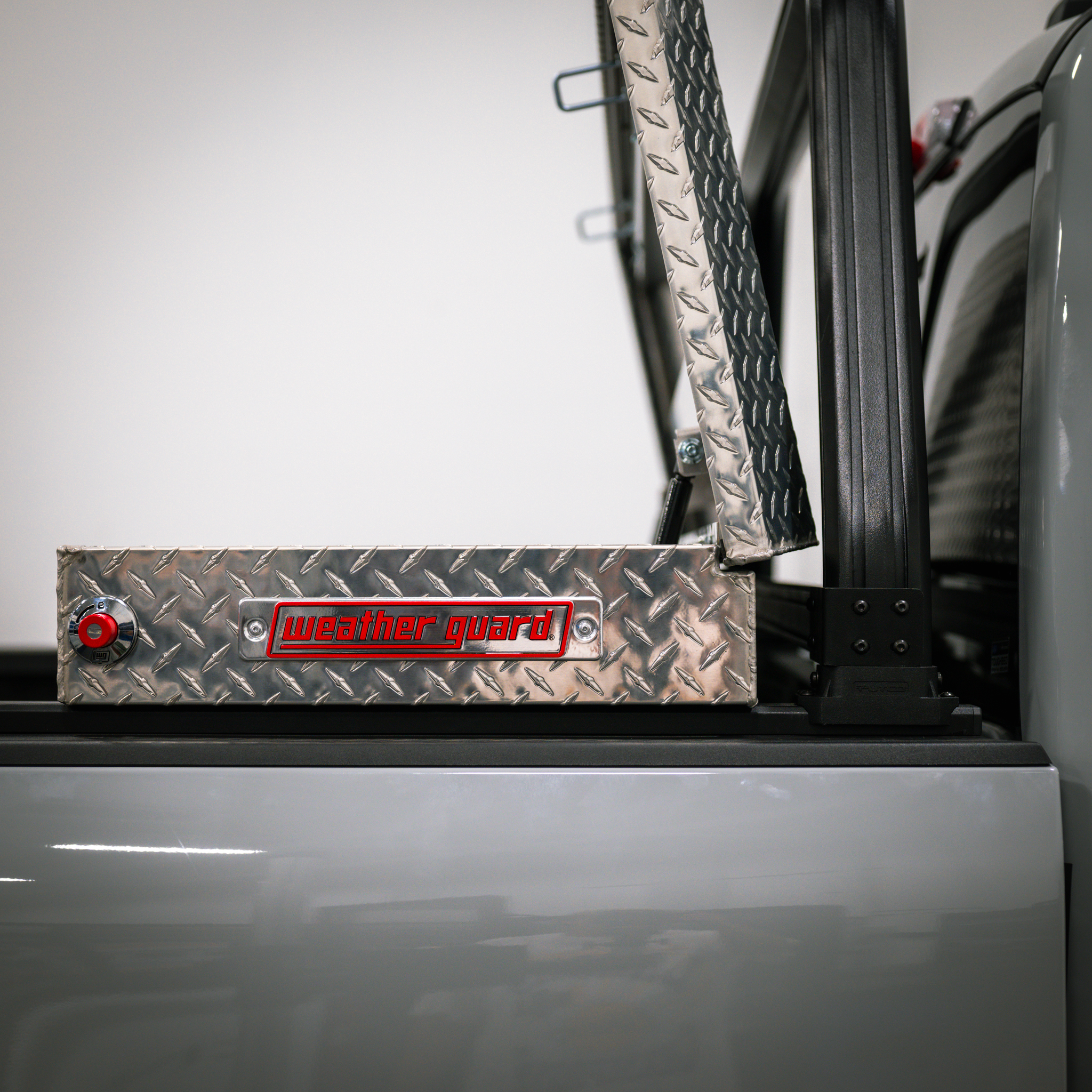 BOSS Open Frame Rack - Adjustable Position for Toolbox Lid Opening BOSS Open Frame Rack - Adjustable Position for Toolbox Lid Opening