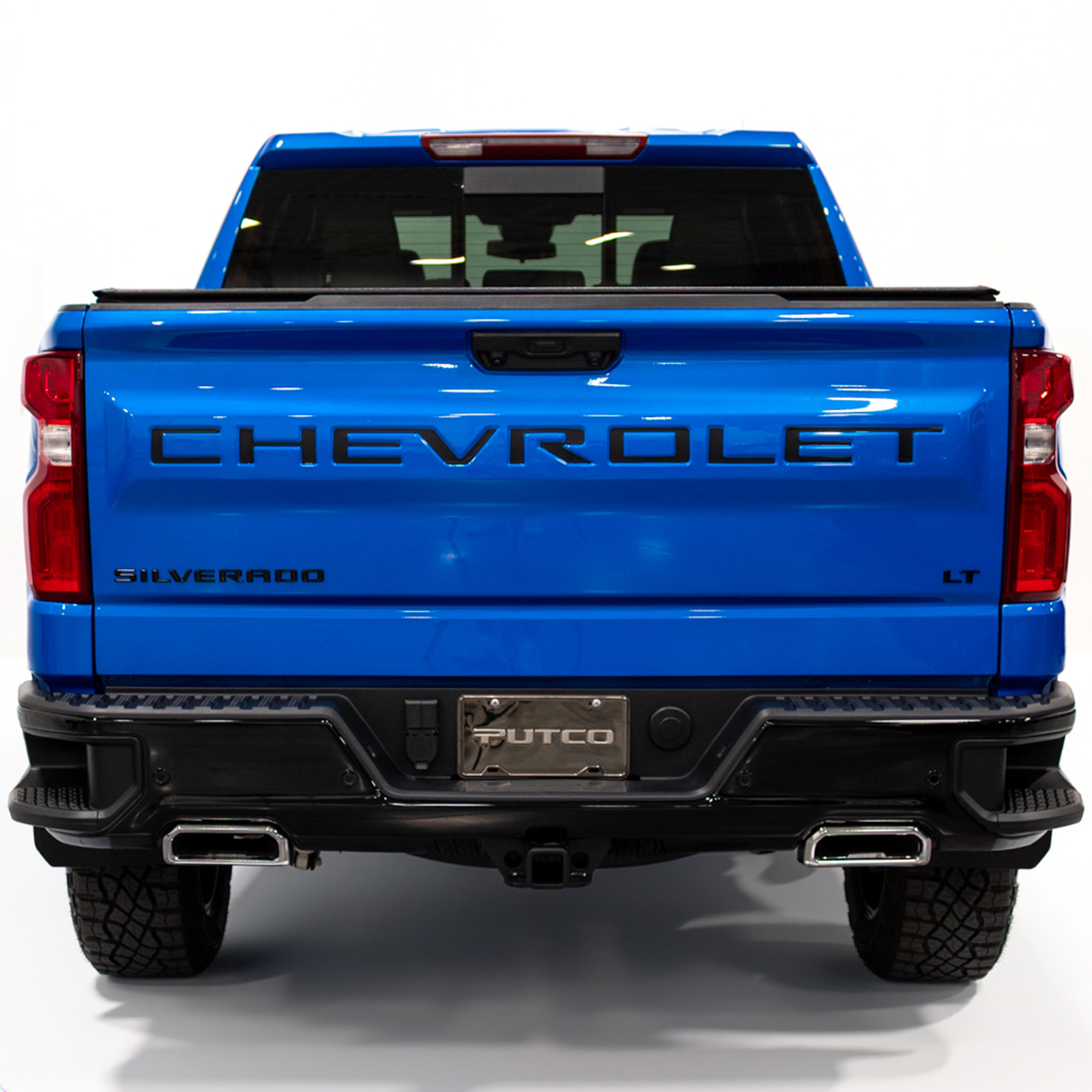 Chevy Silverado w/ Matte Black Tailgate Letter Kit Chevy Silverado w/ Matte Black Tailgate Letter Kit