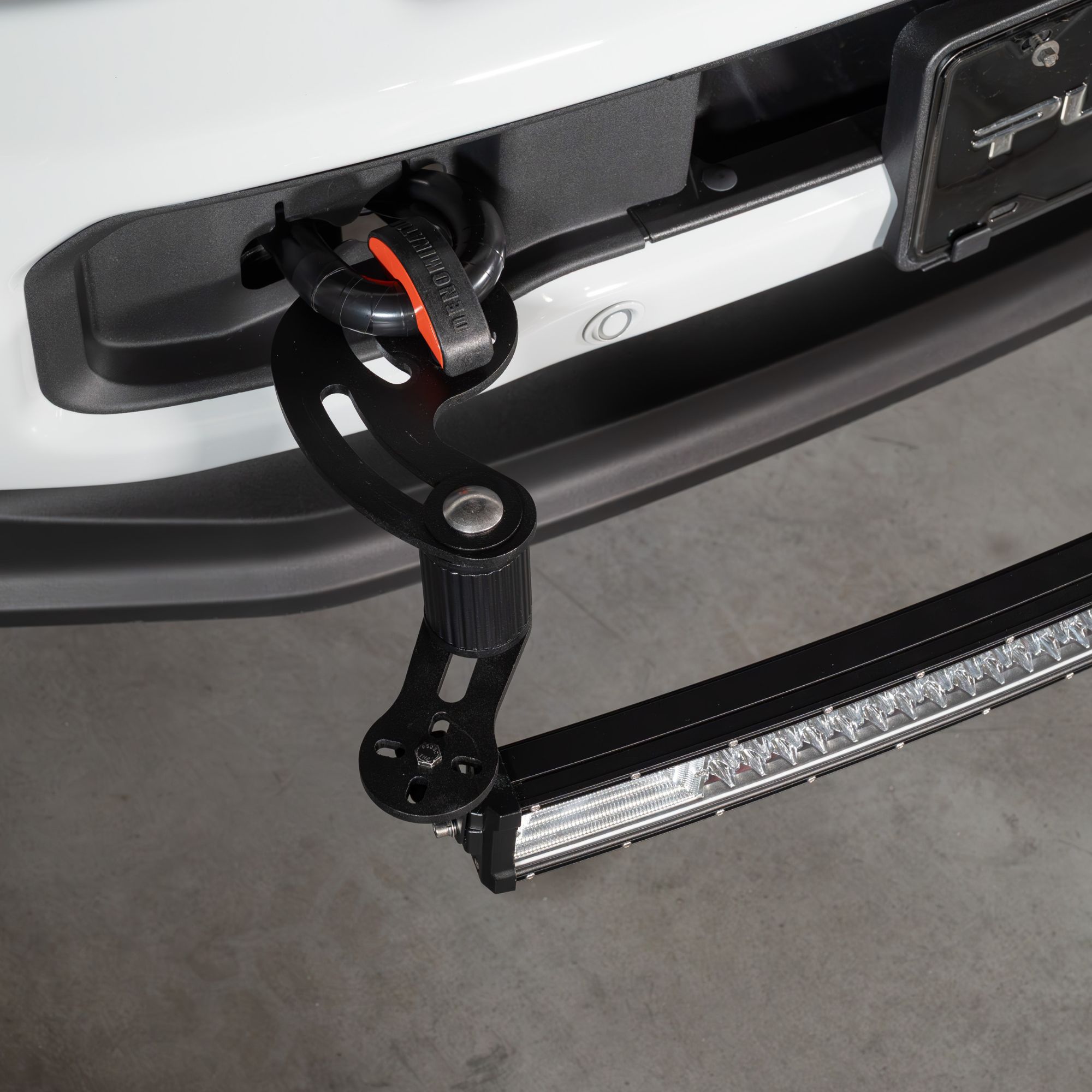 Denominator mounting point adjusted out to accept 40" Curved light bar. Denominator mounting point adjusted out to accept 40" Curved light bar.