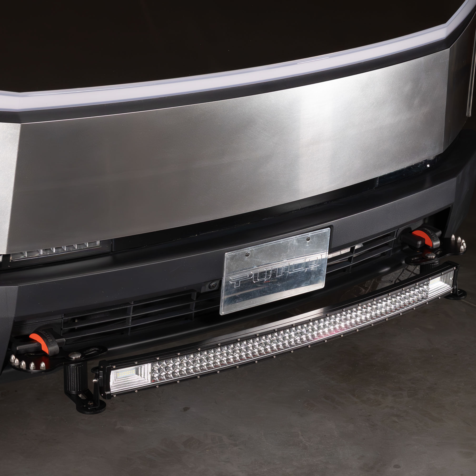 D1S-D supports 50in wide LED light bars securely D1S-D supports 50in wide LED light bars securely