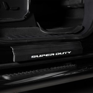 Features the “Super Duty” logo with edge-to-edge crisp arctic-white illumination.