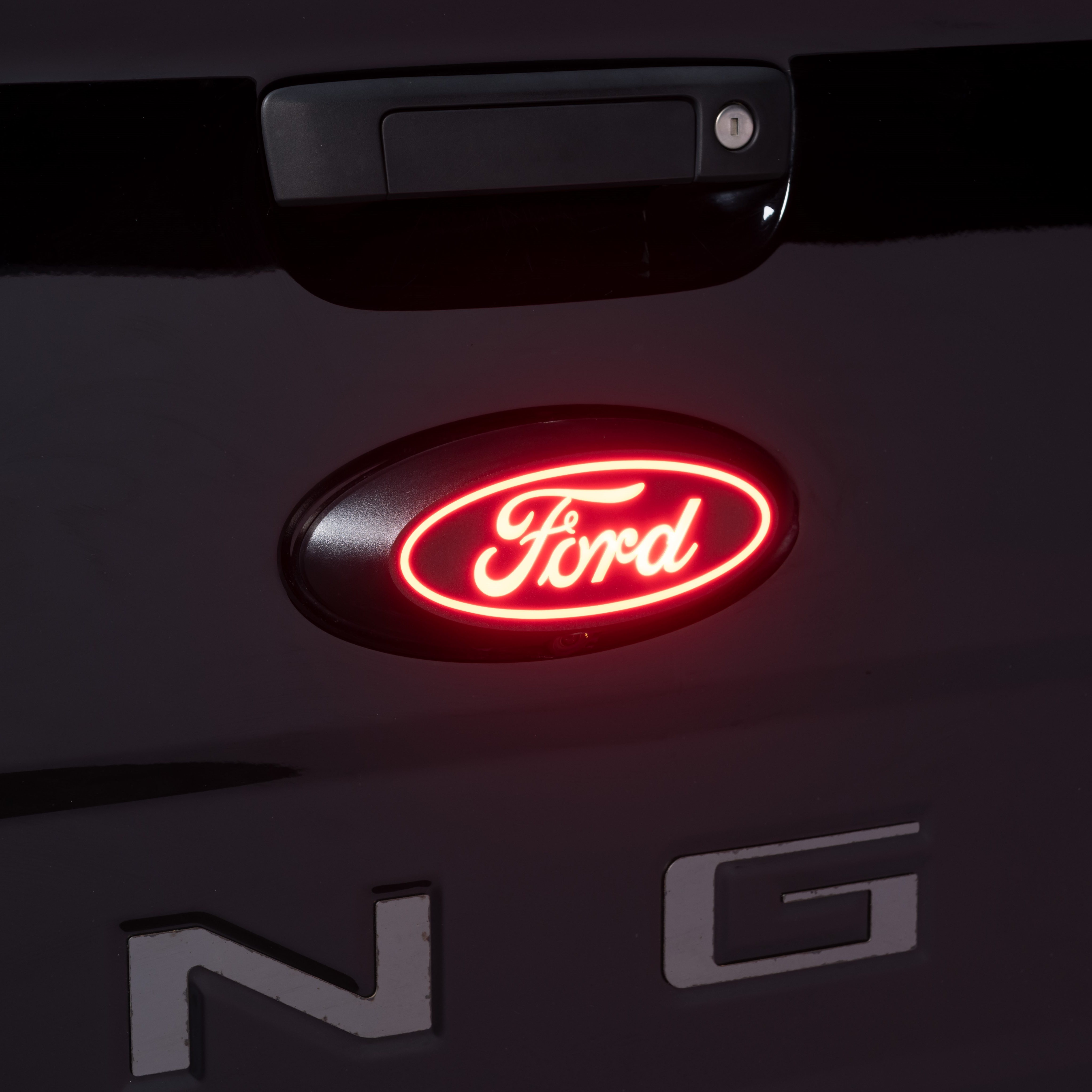 Putco Luminix Ford Logo Light Up LED Emblems (Pat. 11,371,688 B1)
