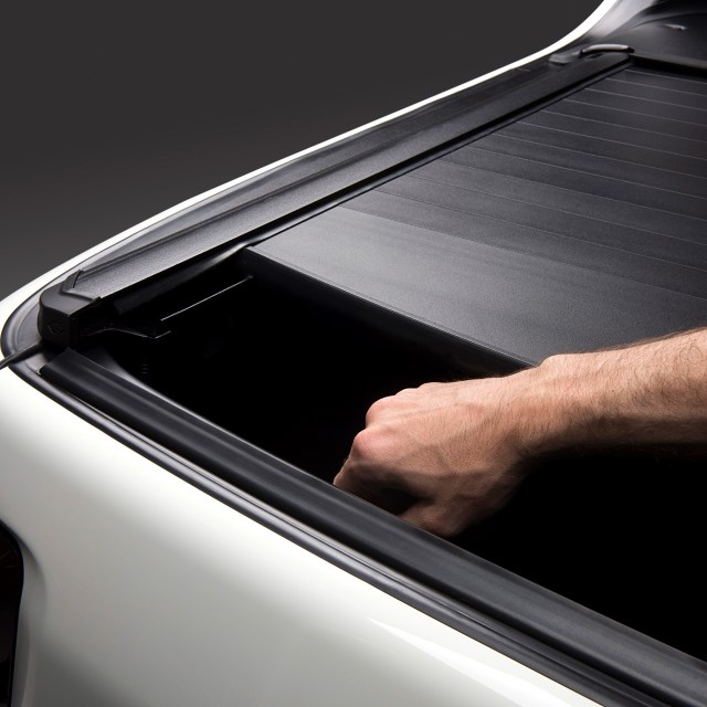 Powered Retracting Tonneau Cover Deluxe Series