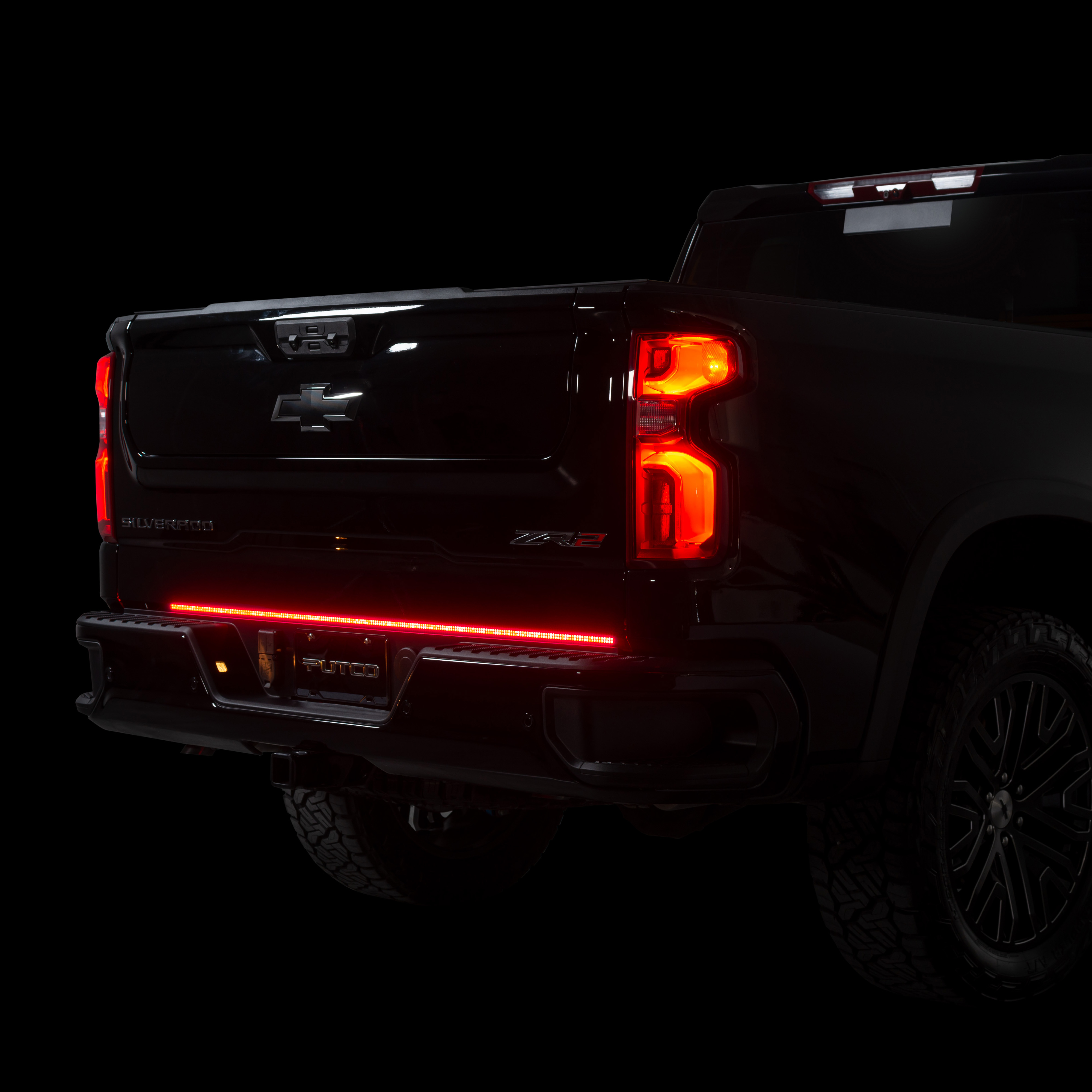 Freedom blade tailgate light bar putco