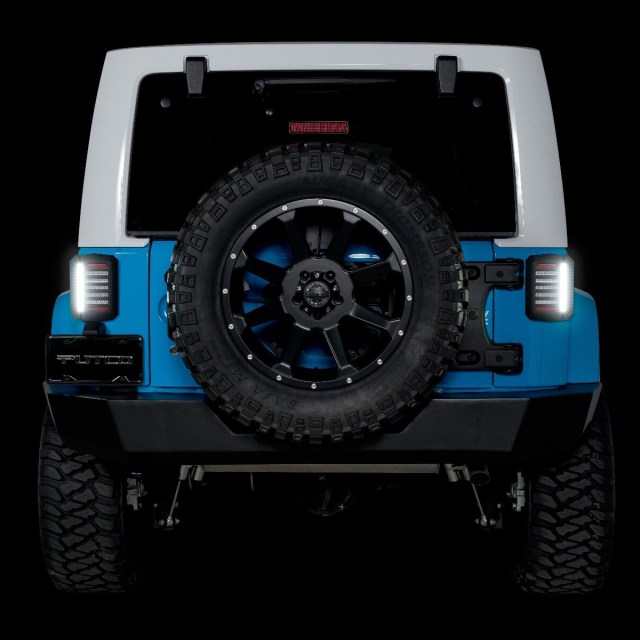 Putco-Luminix-Jeep-LED-Tail-Lamps-Reverse