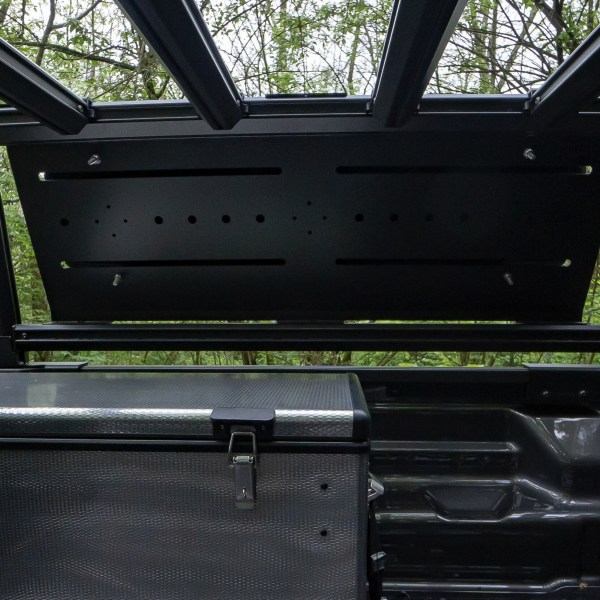 Reduced Movement: Additional cross rails can help reduce the movement and shifting of your gear during off-road adventures. This improves stability and minimizes the risk of damage to both your gear and the rack.