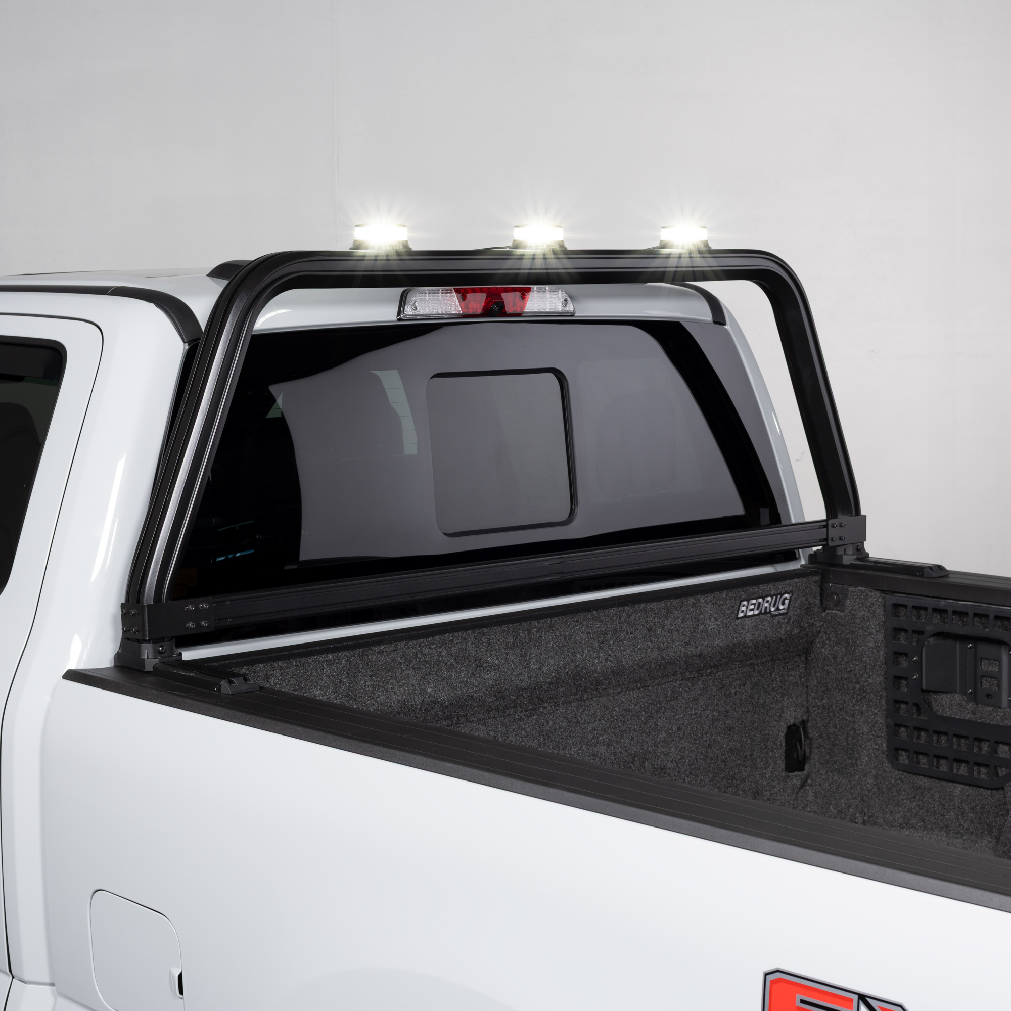 360° Amber White Programmable Beacon Light Mounted to Open Frame Cab Rack 360° Amber White Programmable Beacon Light Mounted to Open Frame Cab Rack